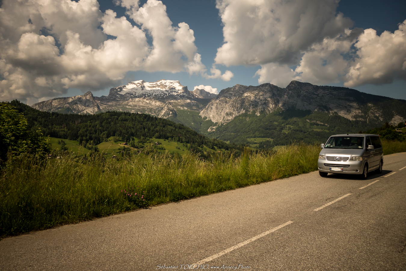 Roadtrip inoubliable en Van dans les Aravis - Sébastien TORCHIO