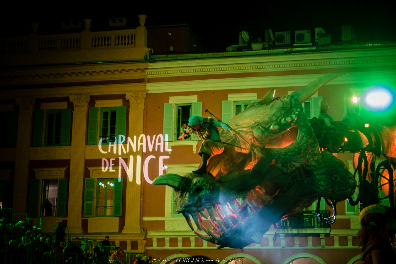 Le Corso Carnavalesque Illuminé du Carnaval de Nice - © Sébastien TORCHIO